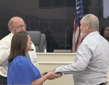 City Council approves quarry rezoning, appoints Patrick Stewart to city council